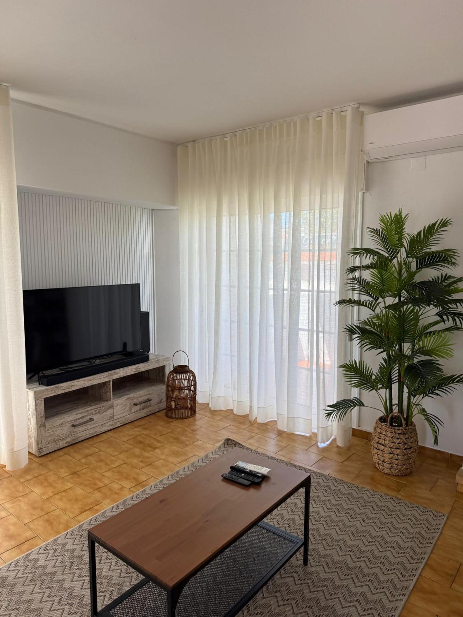 Cozy Apartment Oura Beach Albufeira Exteriör bild